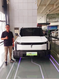 Santius Firmansyah Sales Executive Chery Indonesia